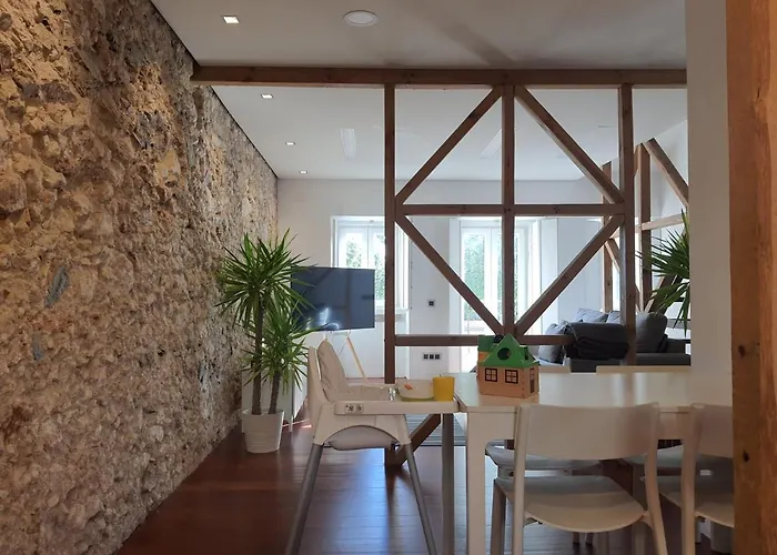 1881 Historical Duplex Apartment Lissabon